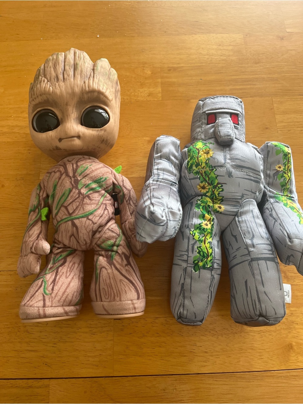 Mattel Minecraft Movie IRON GOLEM  Plush/Marvel I am Groot Talking Figure